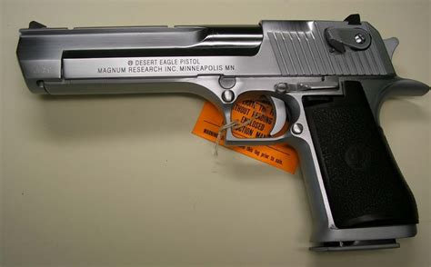 Guns And Weapons Silver Desert Eagle