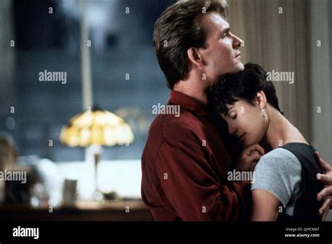 PATRICK SWAYZE DEMI MOORE GHOST Stock Photo Alamy