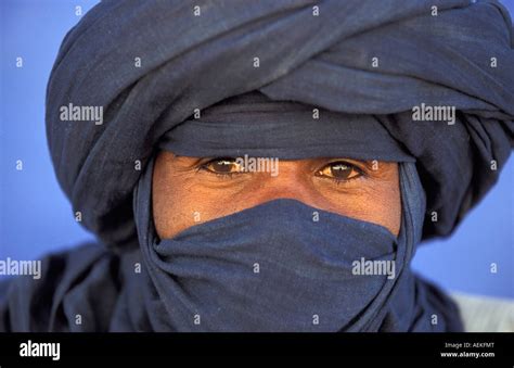 Libya Ghat Man Of Tuareg Tribe Stock Photo Alamy