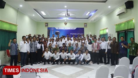 Lowongan kerja tahun 2021 lowongan kerja sma smk d3 s1 loker terbaru semua jurusan lowongan bank lowongan bumn lowongan cpns dapatkan info lowongan kerja setiap harinya secara gratis, cukup dengan follow sosial media kami dan. Pelatihan Tenaga Kerja GRR Tuban Bumi Wali Dibuka Bupati ...