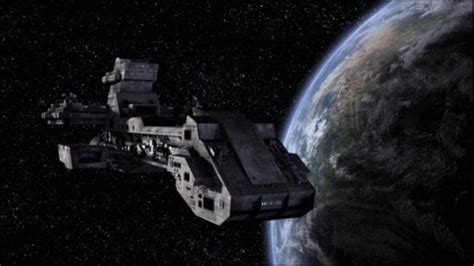 Ok seriously, who the hell designed the Prometheus?... : Stargate