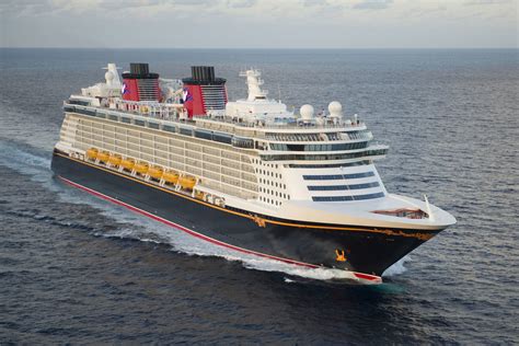 Get more cruise information and cruise guides online! Disney Cruise Line's Fall 2021 Itineraries - Enchanted ...