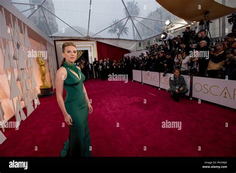 actress scarlett johansson arrives for the live abc telecast of the 87th oscars® at the dolby