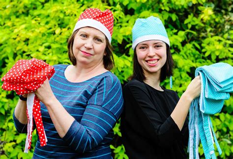 Diss Mother And Daughter Sew Hats And Scrubs For Nhs Workers