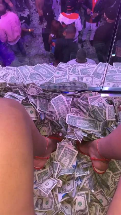 Collection by keveina world • last updated 6 days ago. Baddie Wallpaper With Money / Why Use Baddie wallpaper ...