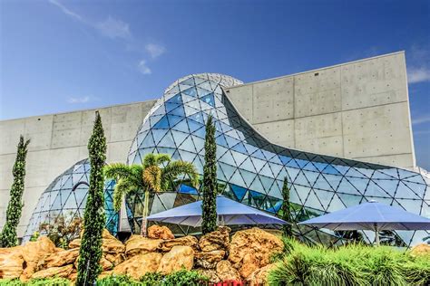 A Guilde To The Dali Museum St Petersburg Florida