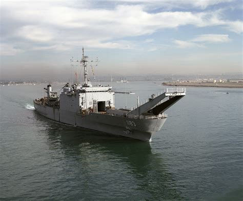 Uss Peoria Lst 1183 Wikipedia Navy Military Military Life