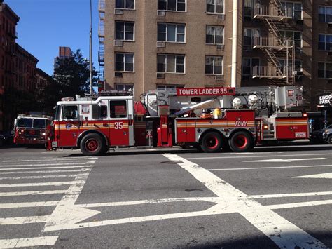 Fdny Tower Ladder 35 2010 Seagrave 75 Aerialscope St10010