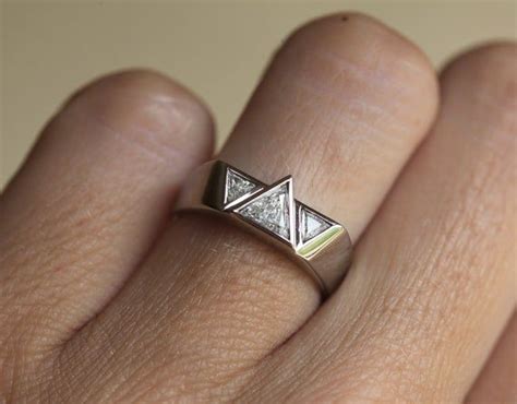 Unique Modern Wedding Band With Three Diamonds Triangle Diamond Ring