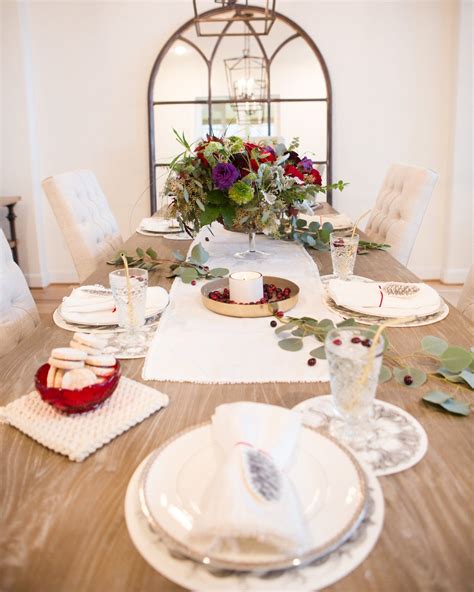 How To Style A Timeless And Elegant Holiday Tablescape Holiday