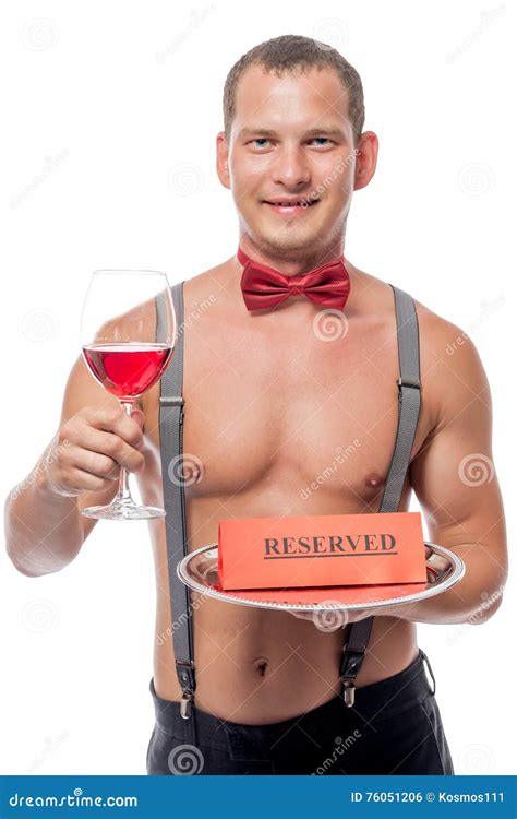 Sexy Kellner Mit Einem Nackten Torso Hob Ein Glas Wein Auf Stockfoto Bild Von Sinnlichkeit
