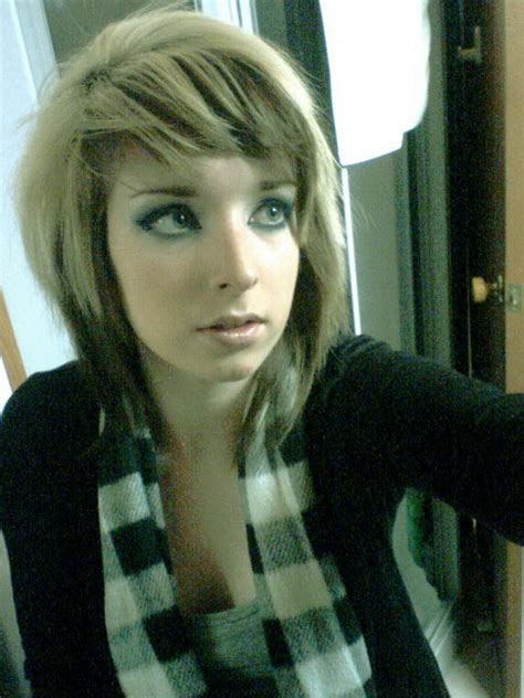 Maybe you would like to learn more about one of these? Model Rambut Emo Cewek Pendek, Sedang dan Panjang Terbaru