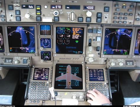 Navigation What Does The Boeing 777 Autopilot Do After Reaching The