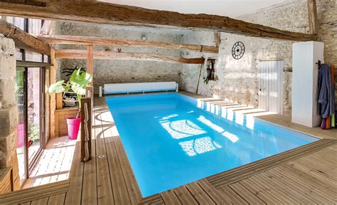 Luxurious poland house a statue with fountain revealed. Swimmingpool - Pools direkt vom Poolhersteller - Desjoyaux ...