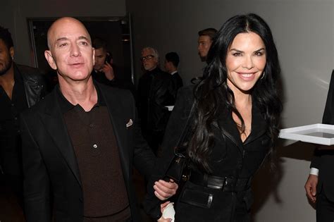 How Jeff Bezos Affair With Lauren Sanchez Was Revealed