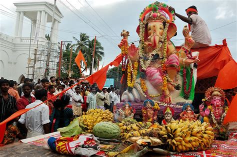 Ganesh Chaturthi Celebration In Mumbai Famous Festivals Of Mumbai