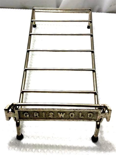 Real And Reproduction Griswold Skillet Racks Griswold Cookware
