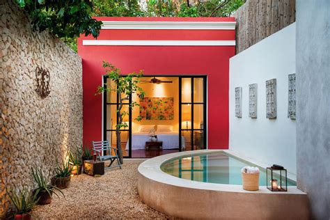 A Stylishly Renovated Mexican Home Combines Contemporary And