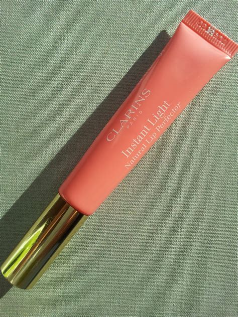 infinity blog clarins instant light natural lip perfector