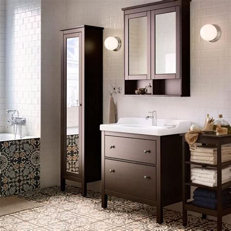 Und hast du mal den richtigen waschbeckenunterschrank zum badezimmerspiegelschrank gefunden, fehlt nur noch die richtige badezimmerdeko, flauschige handtücher und badezimmerbeleuchtung. Ikea 2019 Badmöbel - Designs, die Qualität und Komfort ...