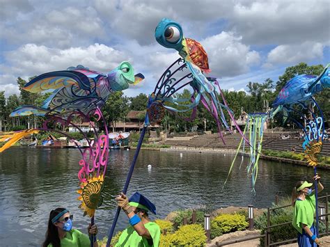 Kite Tails Soars At Disneys Animal Kingdom Blog