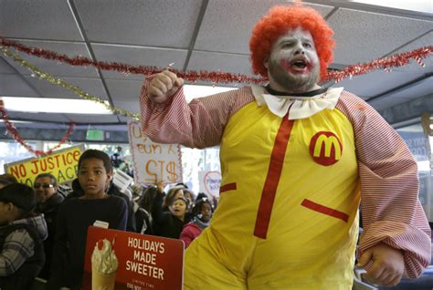 Ronald Mcdonald Has Fallen Victim To The Current Creepy Clown Craze