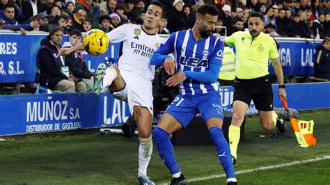 Alavés Real Madrid Fútbol En Directo Lucas Vázquez Le Da La