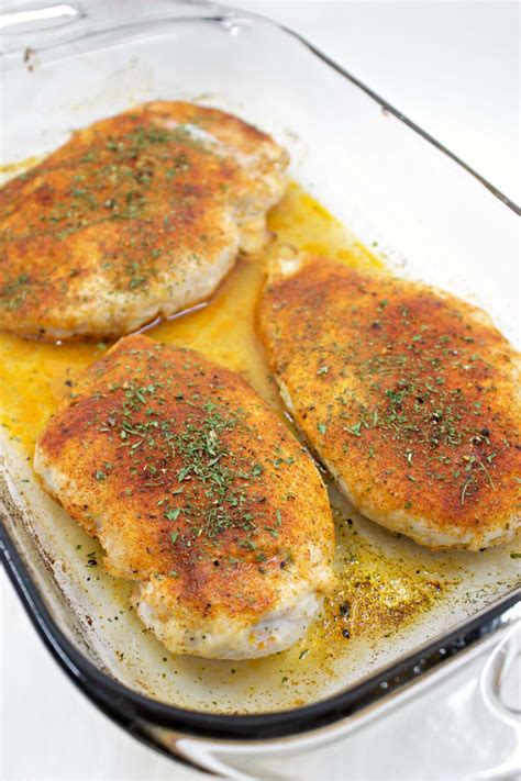 Skinless chicken breast is very low in fat, so it's a favorite choice for healthy eating. Baked chicken breasts - My Mommy Style