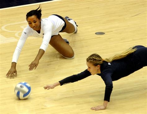Womens Volleyball Freshman Libero Kendall White Dives Into Penn State Experience Penn State