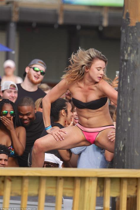 Spring Breakers Defy Drink Ban To Twerk Flash And Fight Daily Mail