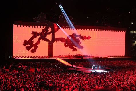 U2 Delivers A Spectacular Joshua Tree Concert Performance In Pittsburgh