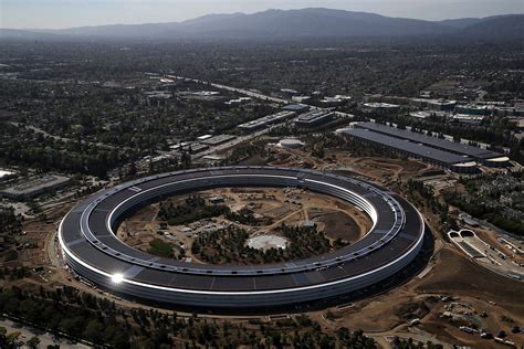 New Apple Park Drone Footage Shows Off The Sprawling New Spaceship
