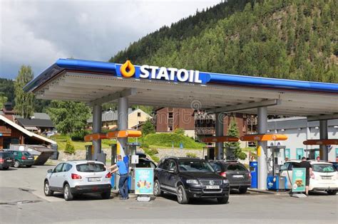 Statoil Station Editorial Photo Image Of Petrol Store 60390036