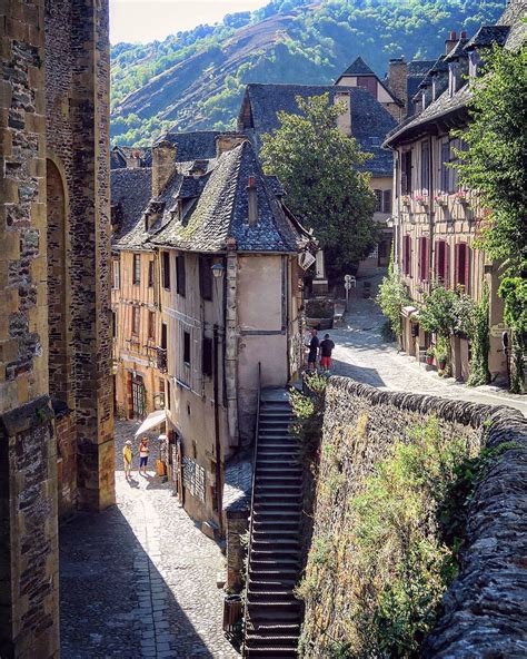 Conques un des plus beaux villages du département de l Aveyron dans le sud ouest de la France