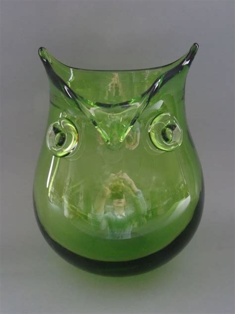 Item Costa Boda Green Glass Vase Owl Sweden H Cm Auction Classic Art