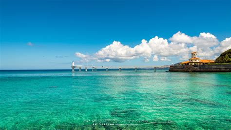 自然風景のワイド壁紙 1920x1080：沖縄－エメラルドグリーンのブセナビーチ 2｜無料ワイド高画質壁紙館