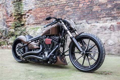 The 2014 my harley davidson breakout is probably the closest to a custom chopper from any series motorcycles in the moco family. Harley Davidson Breakout Softail Custom "Kilimanjaro" by ...