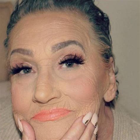 meet the 80 year old glam ma beauty blogger whose makeovers are going global contour makeup