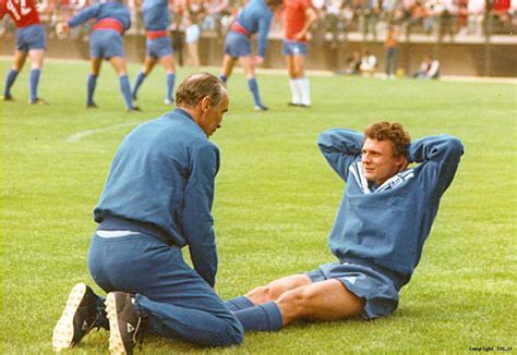 Vai valer a pena🙏🏼 atleta profissional 👦🏻👩🏻❤️ 💍👩🏼 direct🚫. Campioni del calcio sul Muretto di Alassio: tre giorni ...