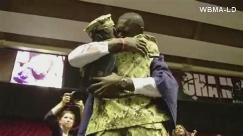 Video Military Mom Surprises Son At High School Graduation Abc13 Houston