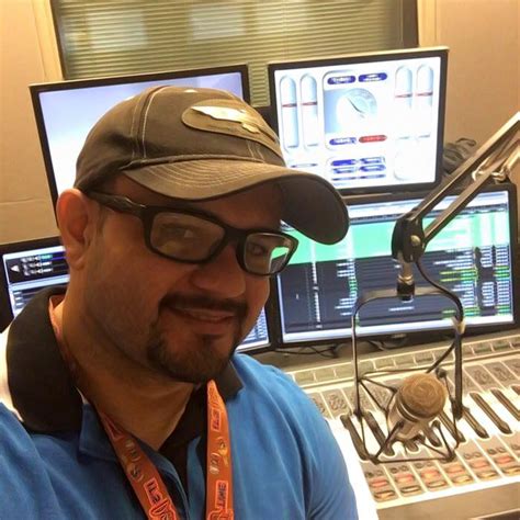 Héctor Ortiz Univision Kq 105 Radio Puerto Rico Wkaq Fm Univision