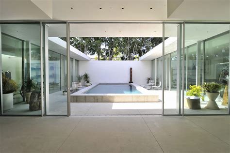 Habitually Chic® » Chic in LA: The Row