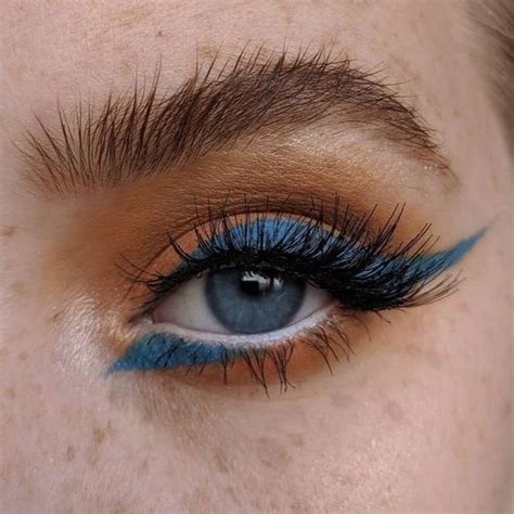 How To Do Eye Makeup With Blue Eyeshadow Saubhaya Makeup