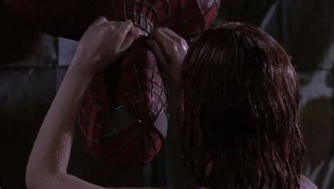 Spider Man Lo Que No Sabías Del Famoso Beso De Tobey Maguire Y Kirsten