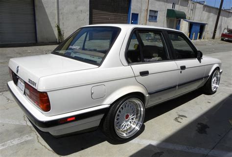 White E30 4door