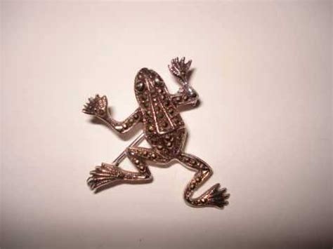 Shop our selection of southeast asian art & antiques from the world's premier auctions and indigenous traditional art from southeast asia includes batik textiles, wayang puppet theatre, and. South East Asian home decor and arts & crafts - YouTube