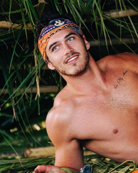 Michael Yerger 5 Things To Know About The Survivor Ghost Island Castaway Michael