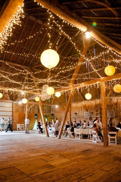 30 Romantic Indoor Barn Wedding Decor Ideas With Lights