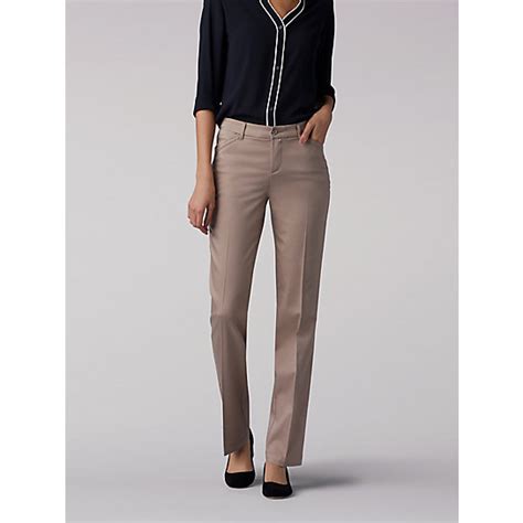 Flex Motion Regular Fit Straight Leg Pant Lee