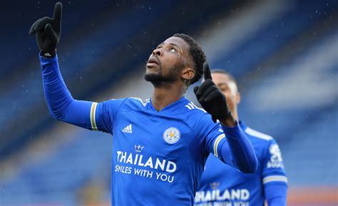 Discover everything you want to know about kelechi iheanacho: Humble Iheanacho Discusses Leicester's Family Spirit